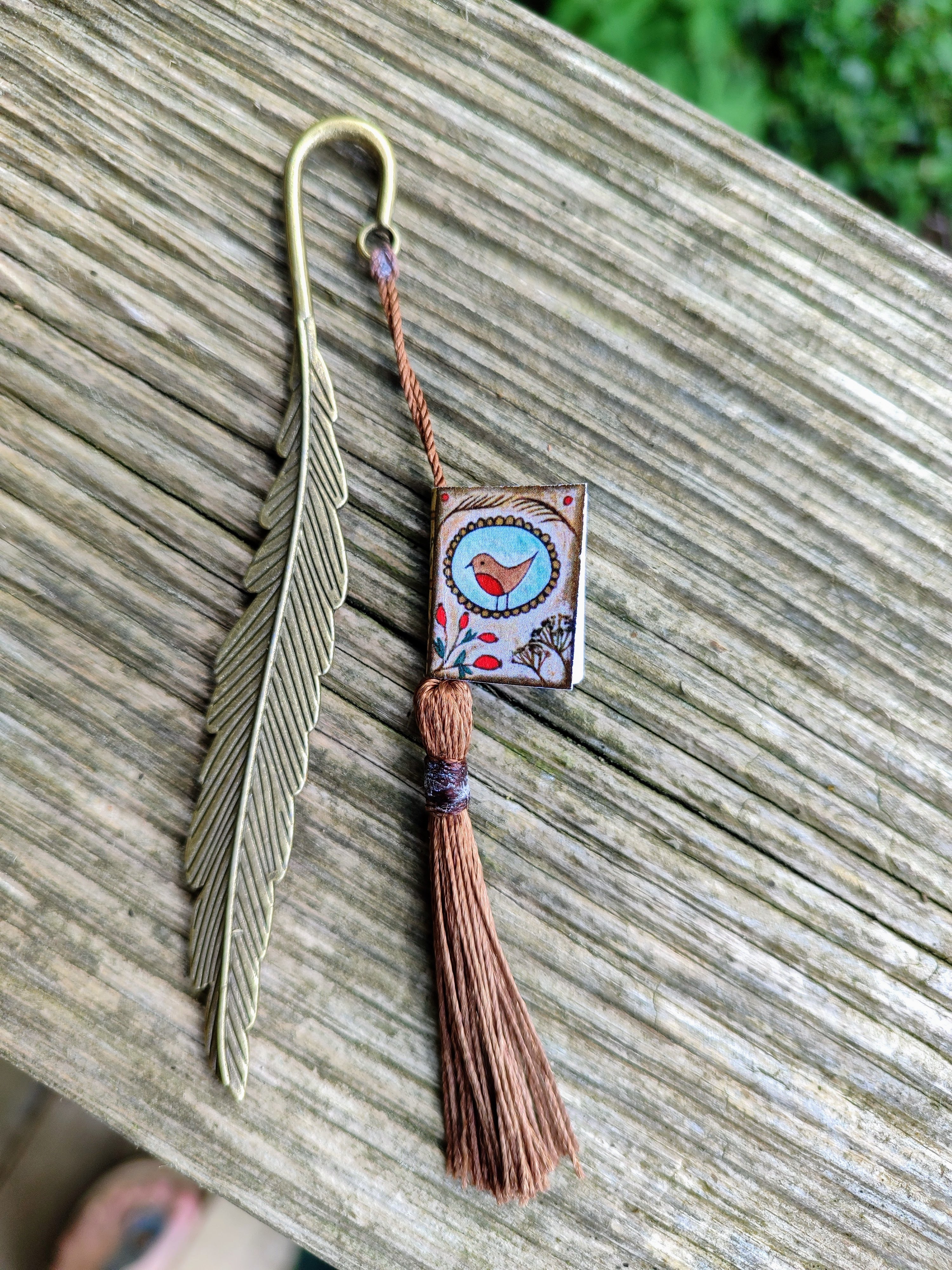 Mini book bookmark ~ Robin