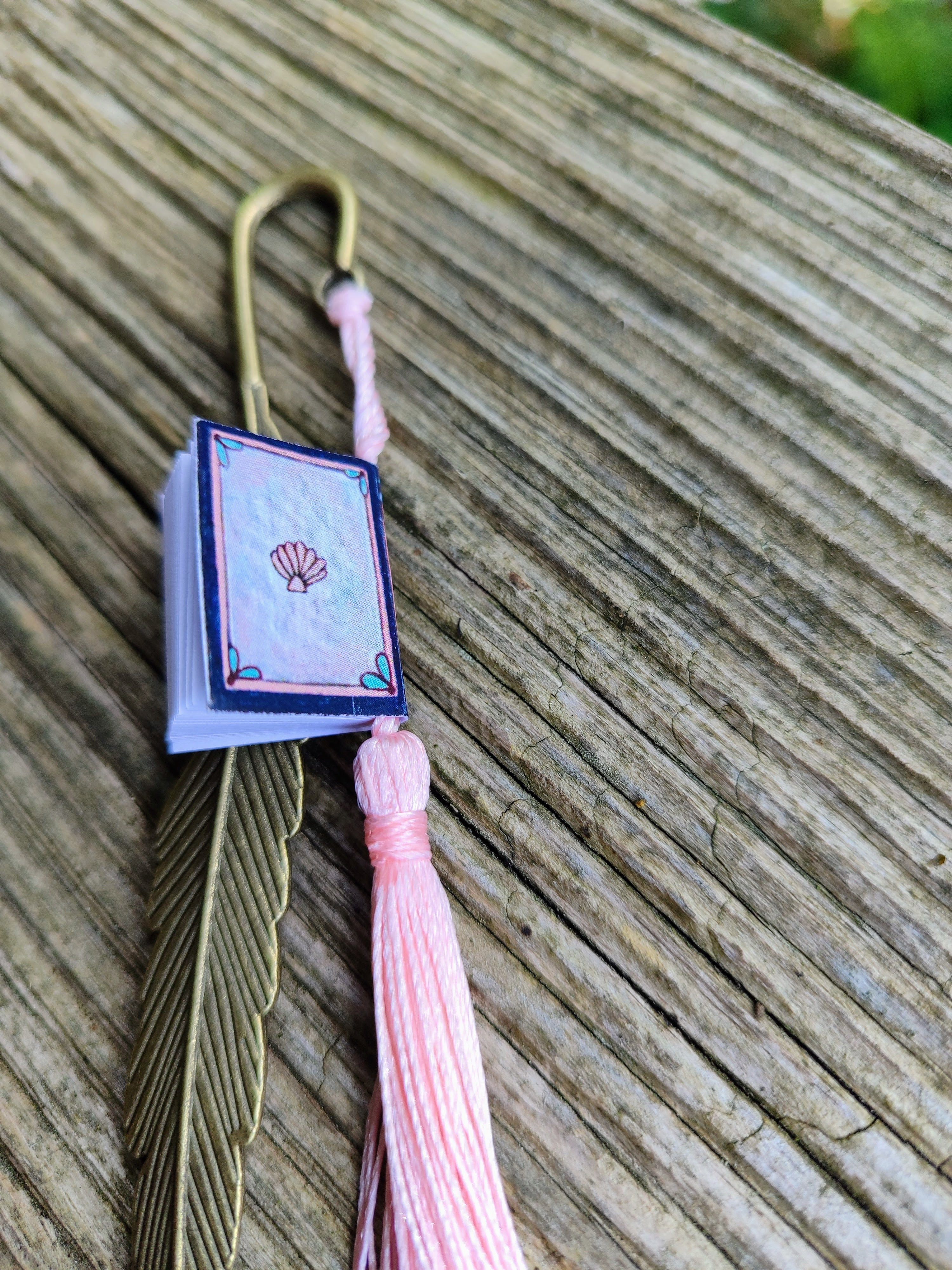 Mini book bookmark ~ Sea Shell